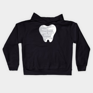 Dentist mom gift for mothers day Kids Hoodie